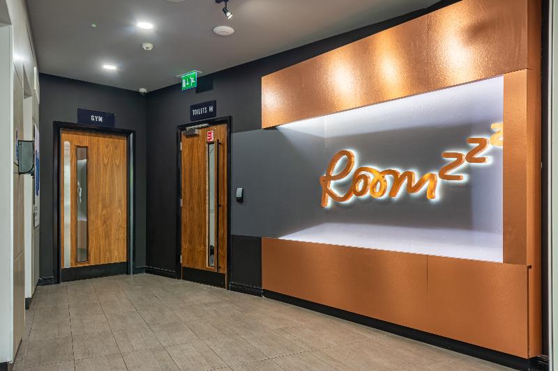 酒店 Roomzzz London Stratford