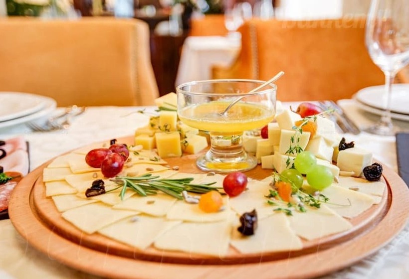 هتل Sadovnicheskaya City Center