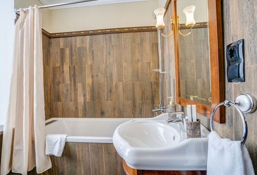 هتل Sadovnicheskaya City Center