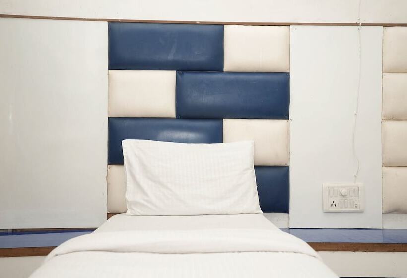 酒店 Sai Dham International