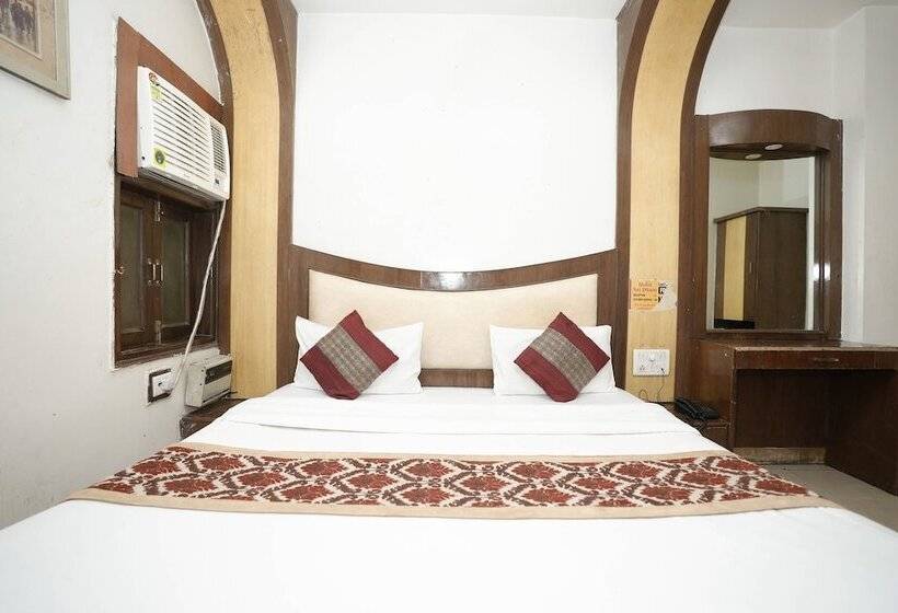 酒店 Sai Dham International