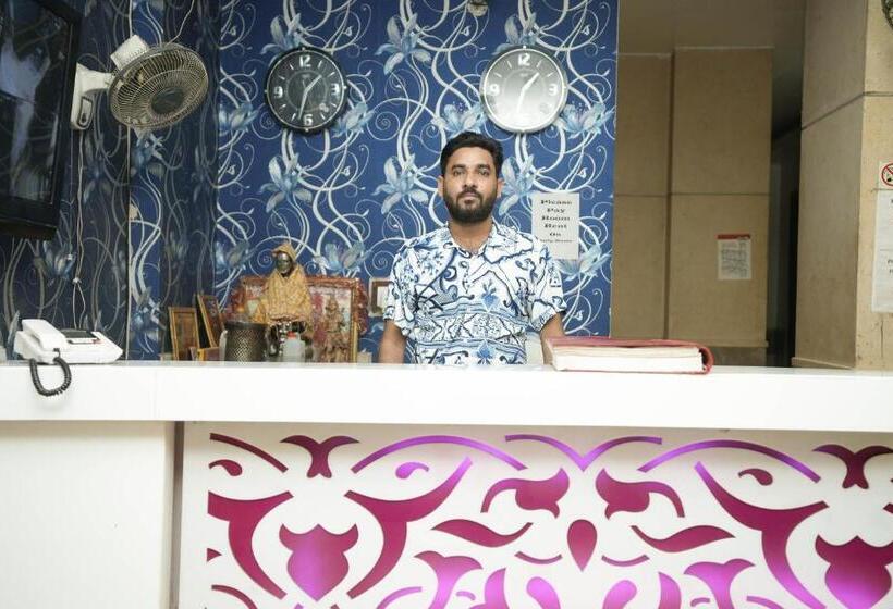 酒店 Sai Dham International