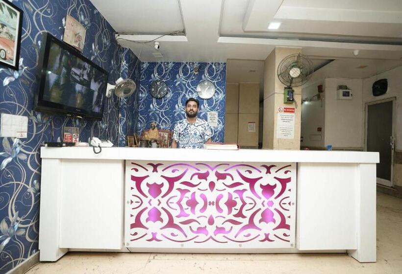 酒店 Sai Dham International