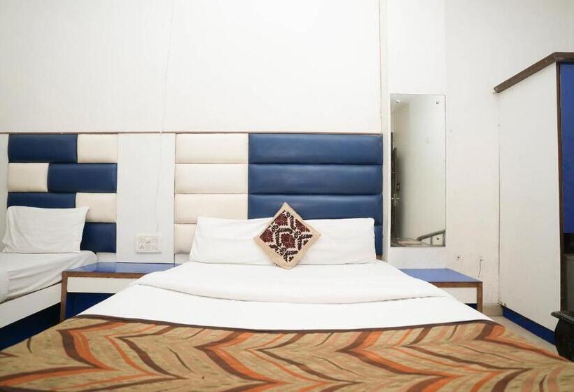 酒店 Sai Dham International