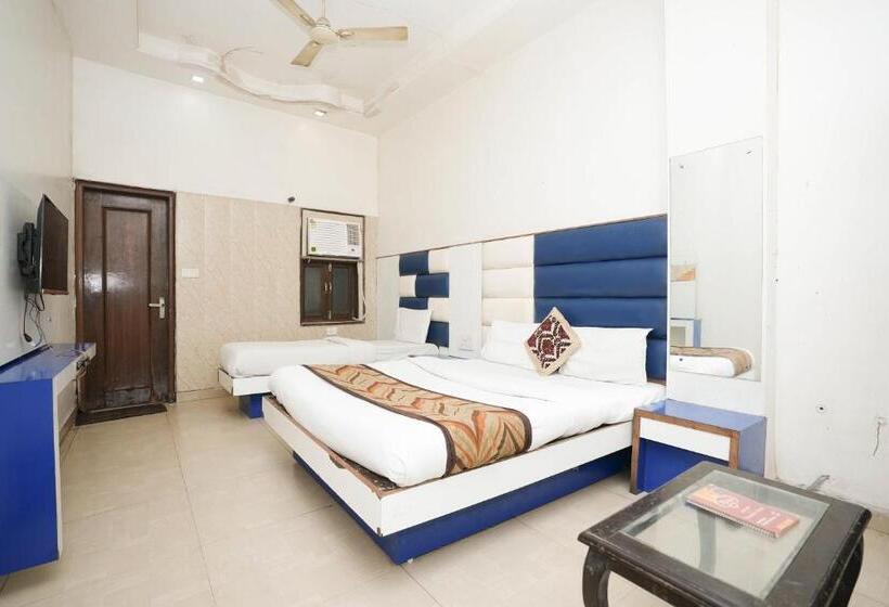 酒店 Sai Dham International