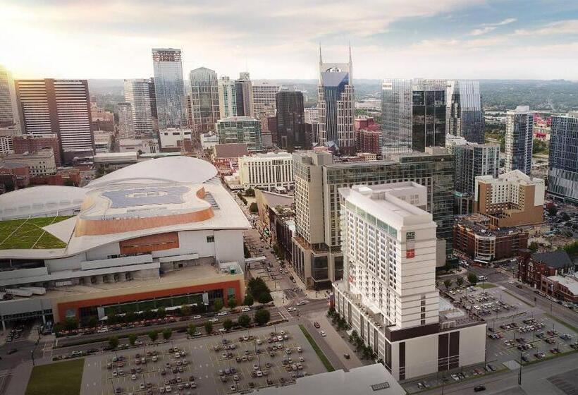 هتل Springhill Suites by Marriott Nashville Downtown/Convention Center