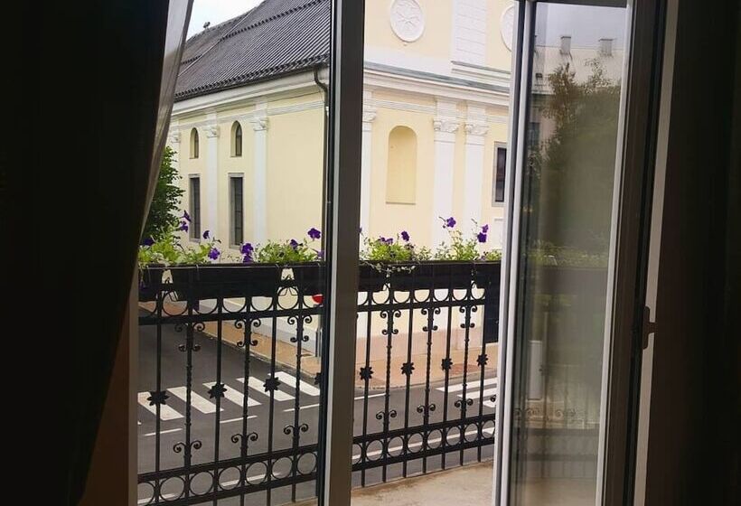 Отель Stara Lika