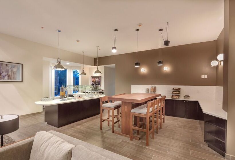 فندق Staybridge Suites   Saltillo, An Ihg