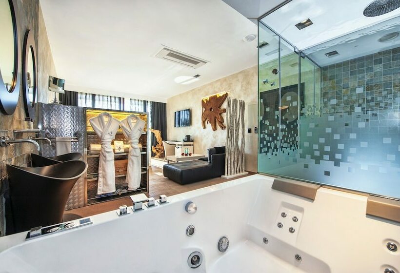 בית מלון כפרי Suites Natura Mas Tapiolas