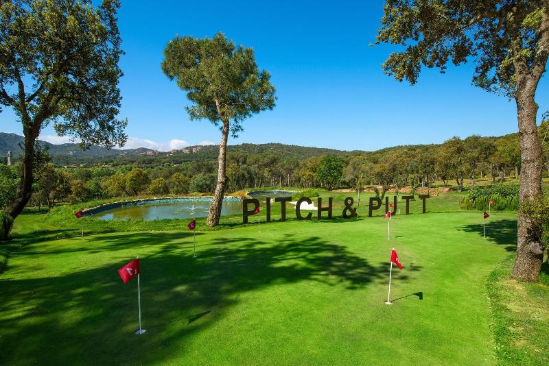 ホテル Suites Natura Mas Tapiolas