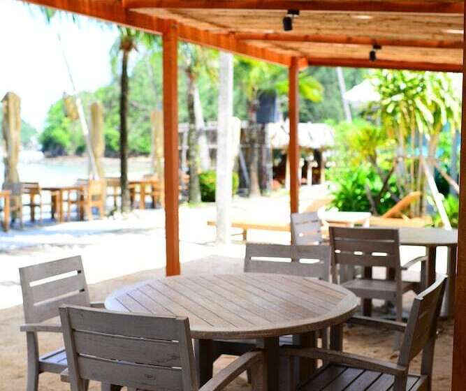 בית מלון כפרי The Cove