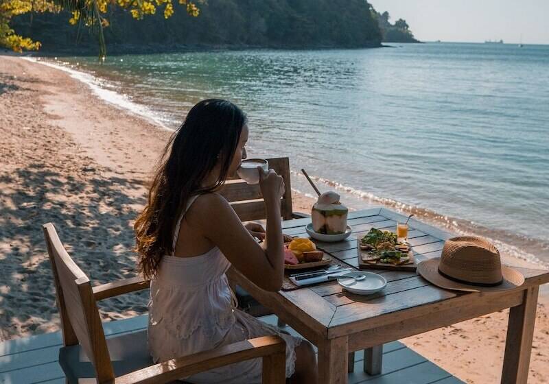 בית מלון כפרי The Cove