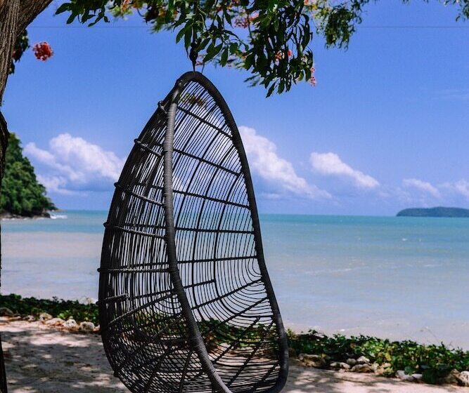 בית מלון כפרי The Cove