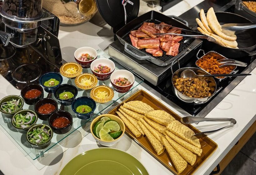 בית מלון כפרי The Flag Shinsaibashi