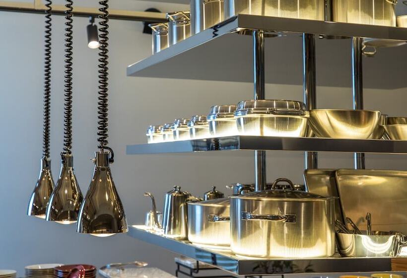 בית מלון כפרי The Flag Shinsaibashi