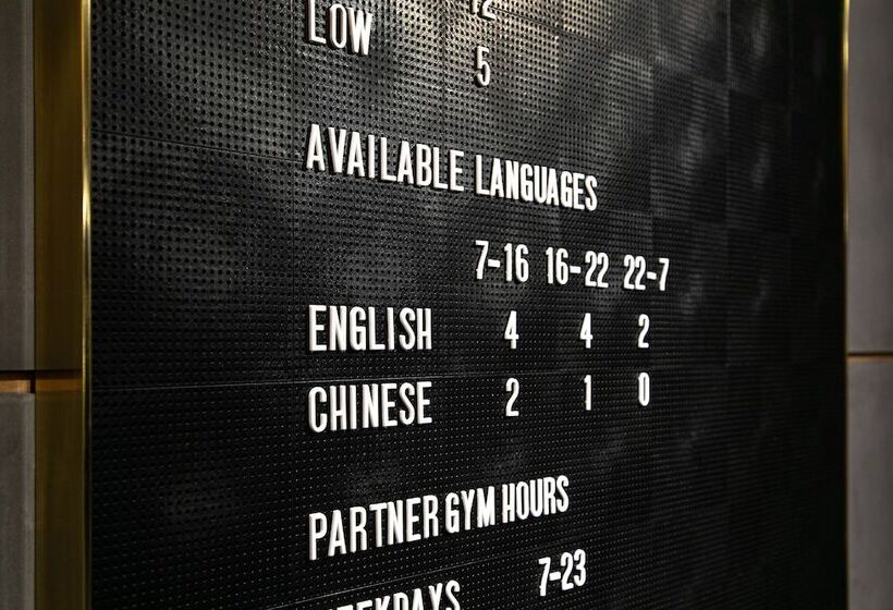 בית מלון כפרי The Flag Shinsaibashi