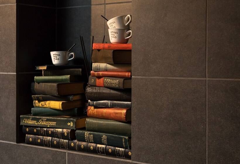 בית מלון כפרי The Flag Shinsaibashi