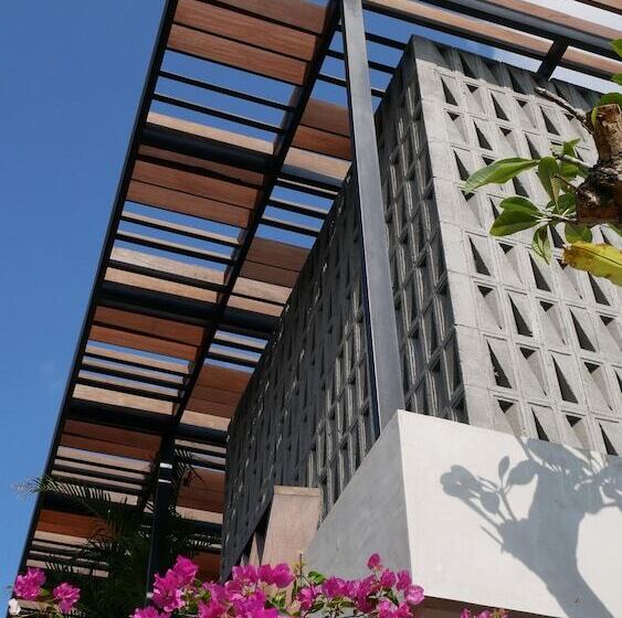 The Kemilau Hotel & Villa Canggu Bali