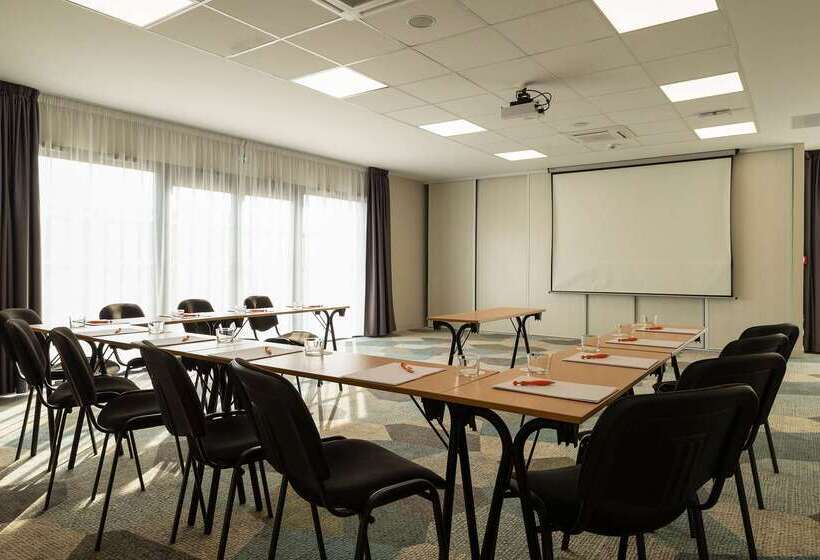 בית מלון כפרי The Originals City, Hôtel De La Confluence, Agen Ouest