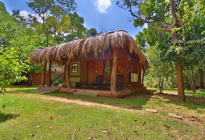 Отель The Other Corner