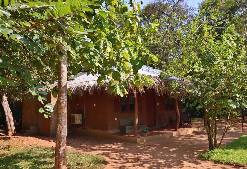 Отель The Other Corner