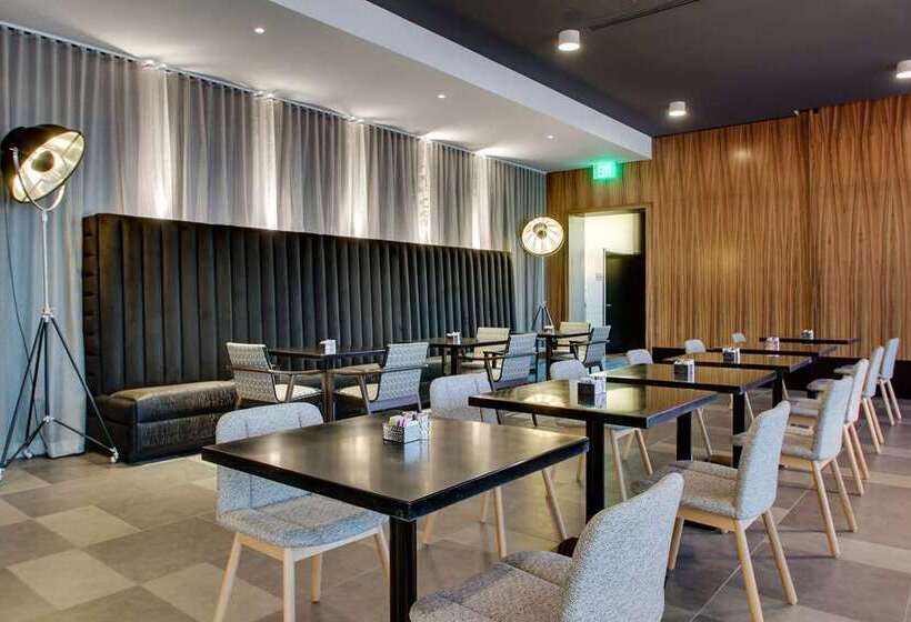 فندق The Rose Chicago, Tapestry Collection By Hilton