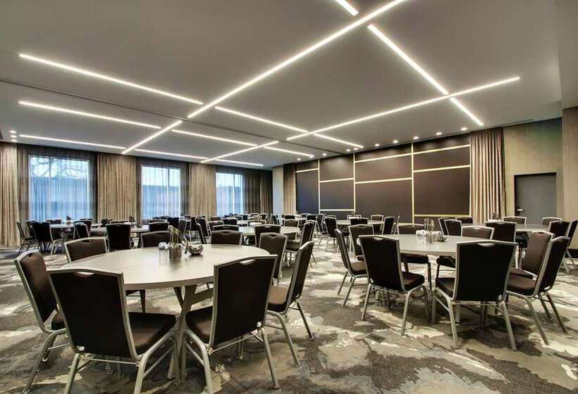 فندق The Rose Chicago, Tapestry Collection By Hilton