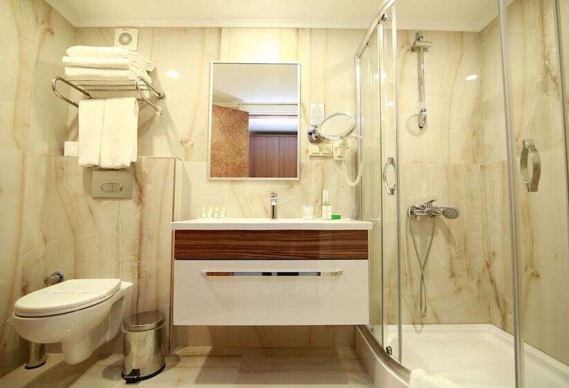 Tuzla Garden Hotel & Spa