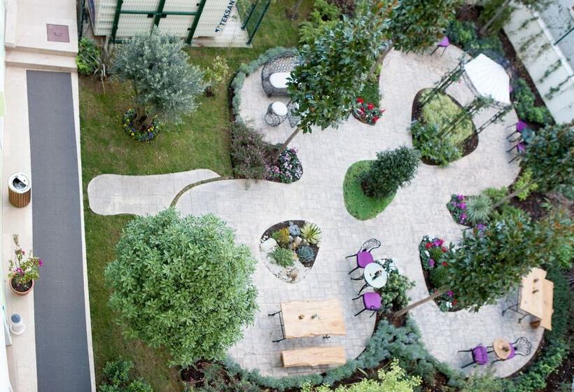 Tuzla Garden Hotel & Spa