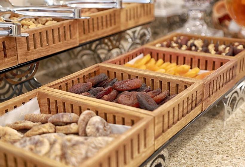 Tuzla Garden Hotel & Spa