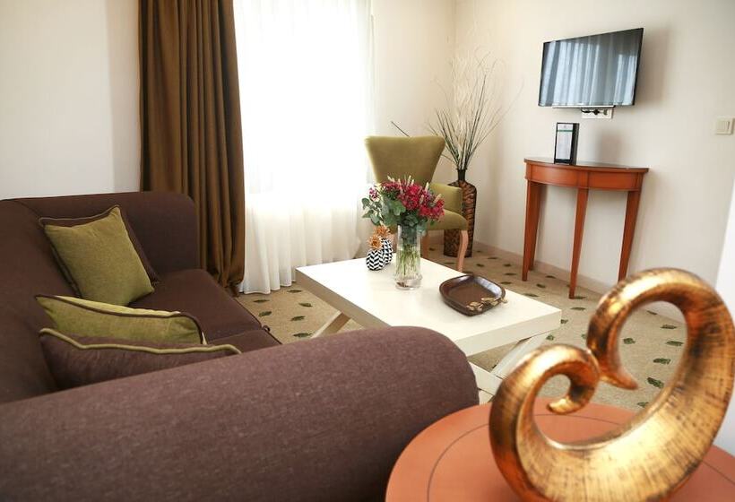 Tuzla Garden Hotel & Spa