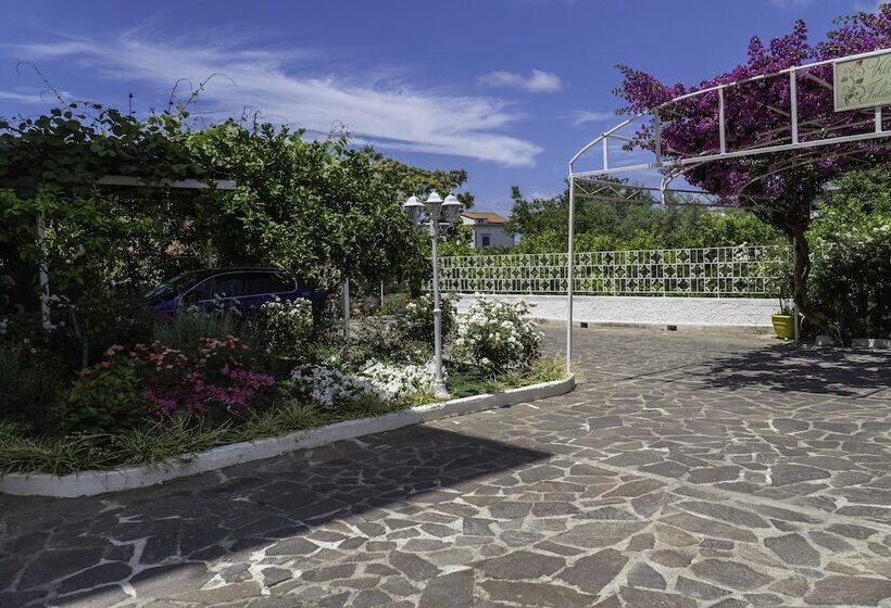 בית מלון כפרי Villa Iolanda