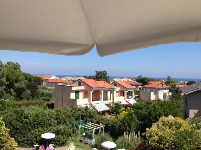 Отель Loano Apartment Pool & Garden