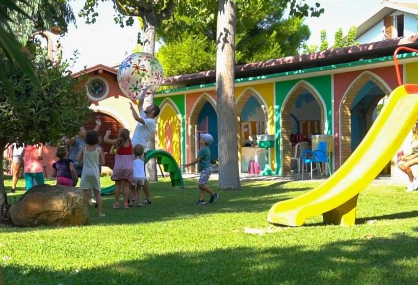 ホテル Villaggio Welcome Riviera D Abruzzo