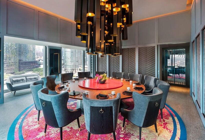 Отель W Kuala Lumpur