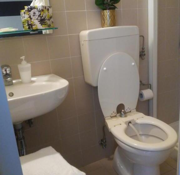 בית מלון כפרי Wuhostel