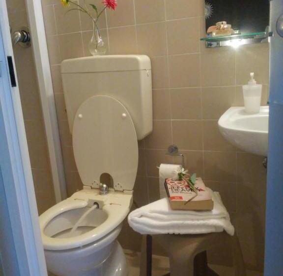 בית מלון כפרי Wuhostel