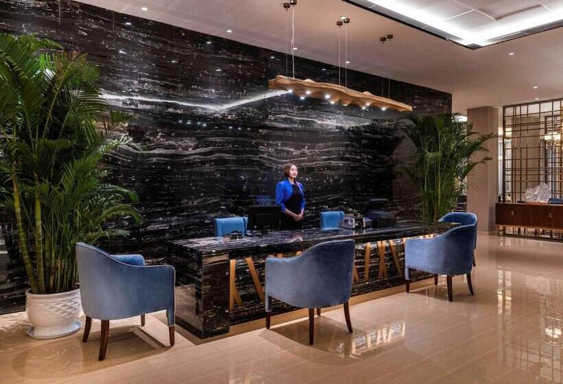 Novotel Qingdao New Hope