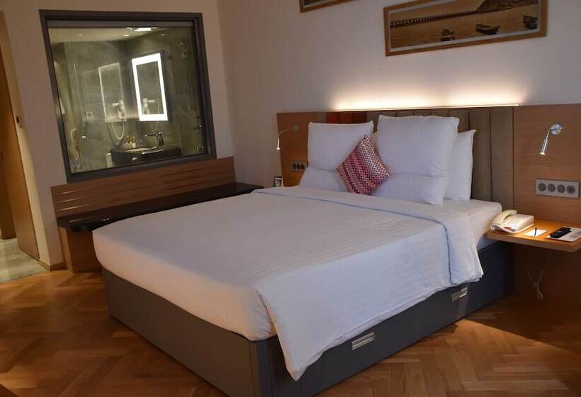 Novotel Vijayawada Varun