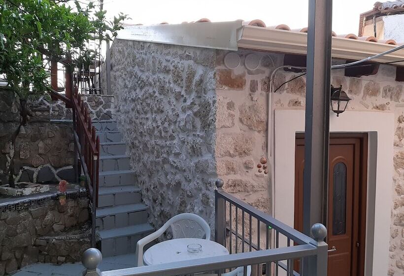 Paraskevi's Luxury Studios