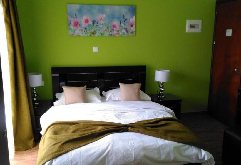 Paraskevi's Luxury Studios