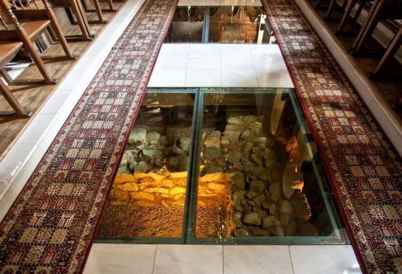 بنسيون Aristotelis Traditional Guest House