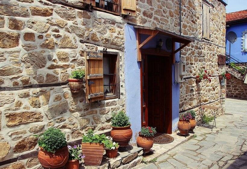 بنسيون Aristotelis Traditional Guest House