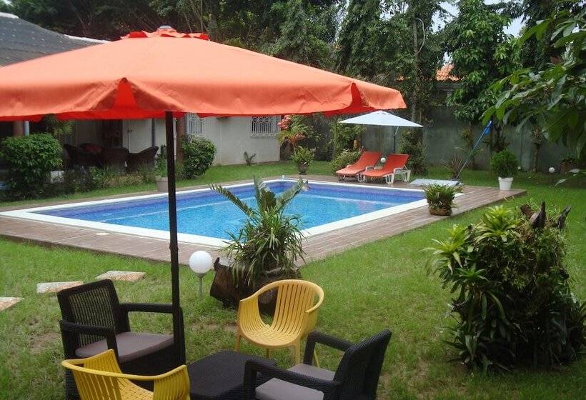 Pensão Ernaa Chambres D'hotes