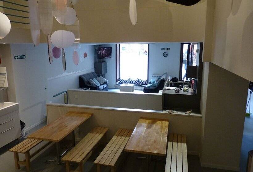 Plaza Catedral Hostel