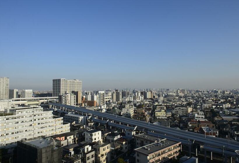 Quintessa Hotel Tokyo Haneda Comic & Books