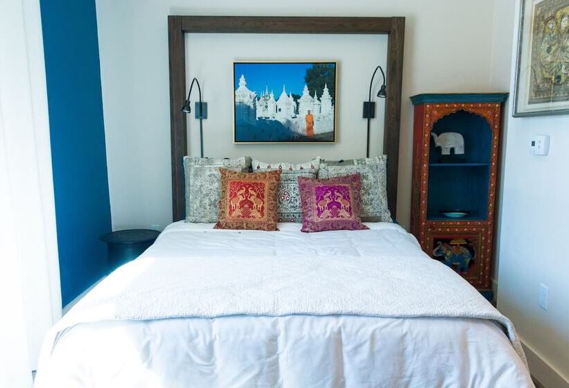 The Bishop Arts Hotel By Qresorts