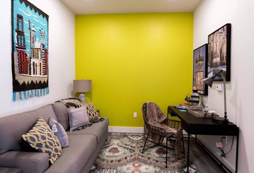 The Bishop Arts Hotel By Qresorts