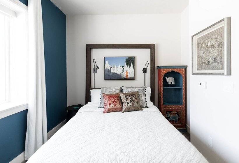 The Bishop Arts Hotel By Qresorts