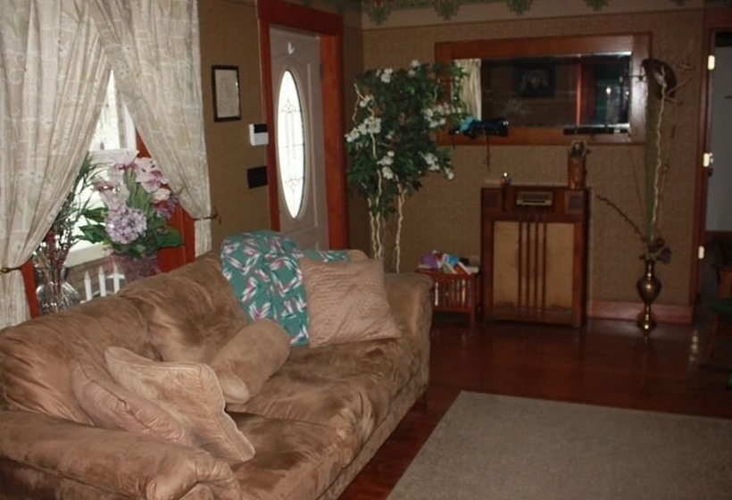 مبيت وإفطار Anniversary House